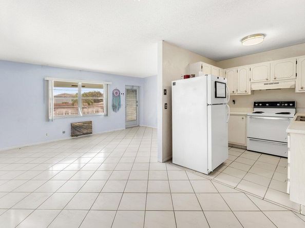 401 N J Street 12, Lake Worth Beach FL 33460