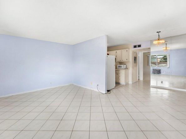 401 N J Street 12, Lake Worth Beach FL 33460