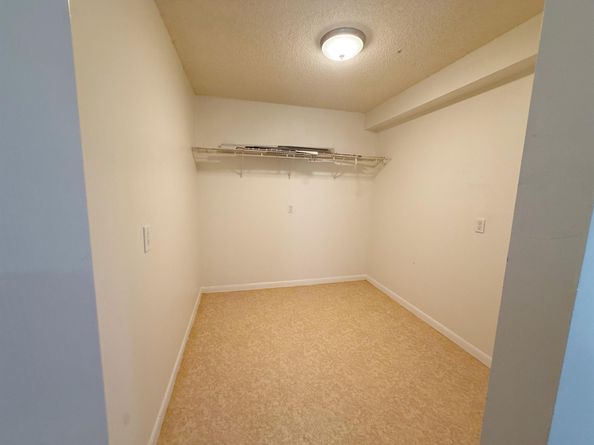 3826 Whitehall Drive 305, West Palm Beach FL 33401