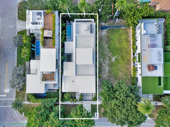 2130 S Miami Ave, Miami FL 33129