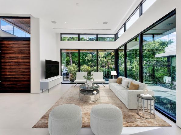 2130 S Miami Ave, Miami FL 33129