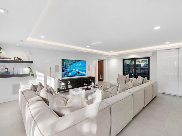 500 NE 14th Ave, Fort Lauderdale FL 33301