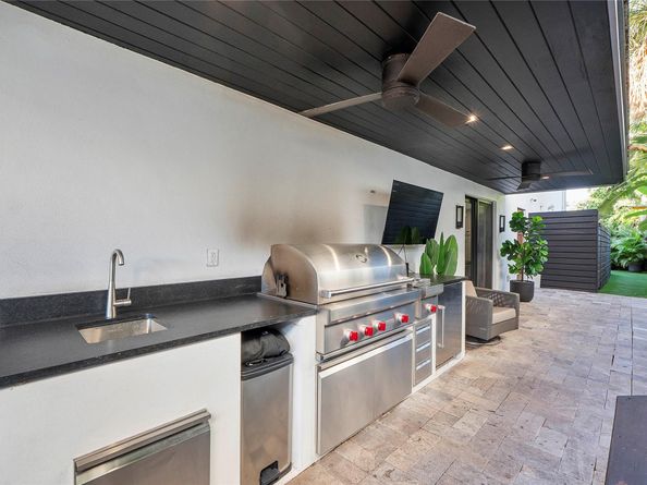 500 NE 14th Ave, Fort Lauderdale FL 33301