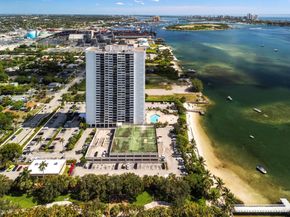 5600 N Flagler Drive 207, West Palm Beach FL 33407