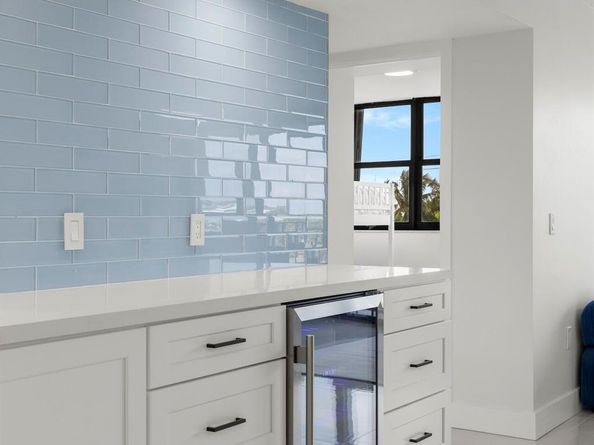 5600 N Flagler Drive 207, West Palm Beach FL 33407