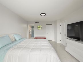 5600 N Flagler Drive 207, West Palm Beach FL 33407