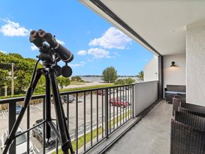 5600 N Flagler Drive 207, West Palm Beach FL 33407