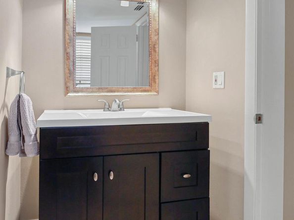 3836 Via Poinciana 205, Lake Worth FL 33467