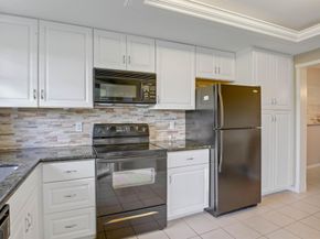 3836 Via Poinciana 205, Lake Worth FL 33467