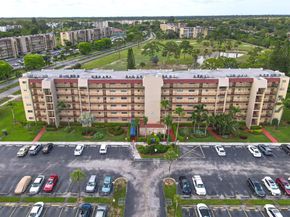 3836 Via Poinciana 205, Lake Worth FL 33467