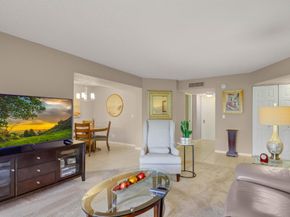 3836 Via Poinciana 205, Lake Worth FL 33467