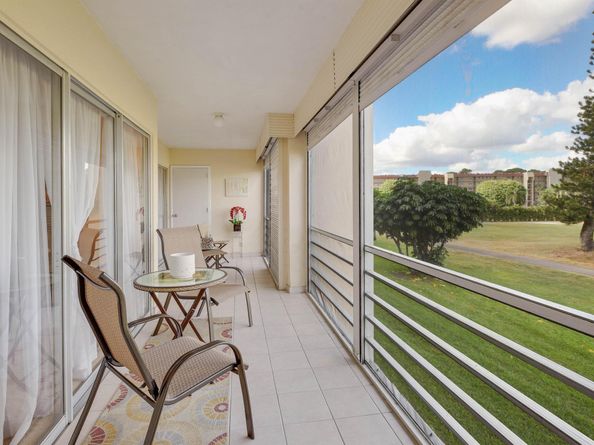 3836 Via Poinciana 205, Lake Worth FL 33467