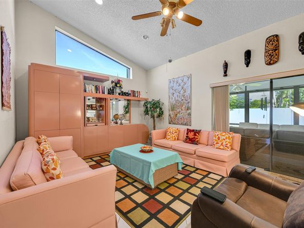 7312 NW 83rd Way, Tamarac FL 33321