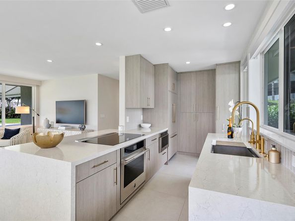 1100 S Ocean Blvd D16, Pompano Beach FL 33062