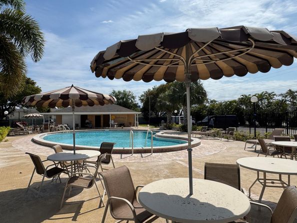 203 Southampton A, West Palm Beach FL 33417