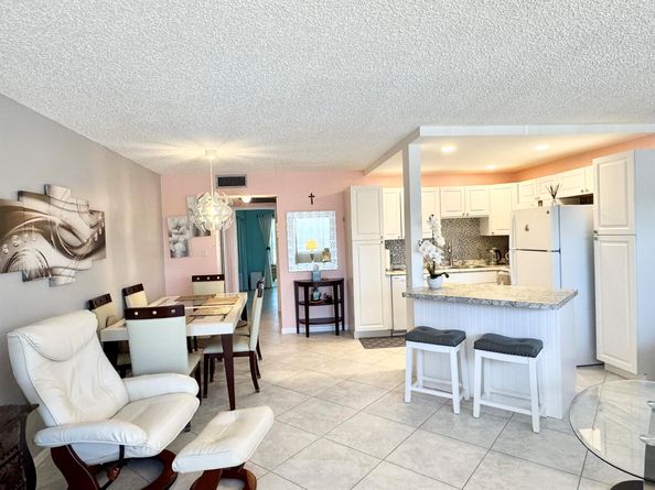 203 Southampton A, West Palm Beach FL 33417