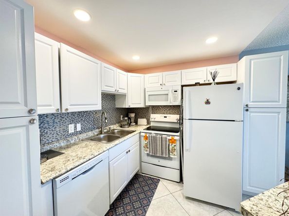 203 Southampton A, West Palm Beach FL 33417