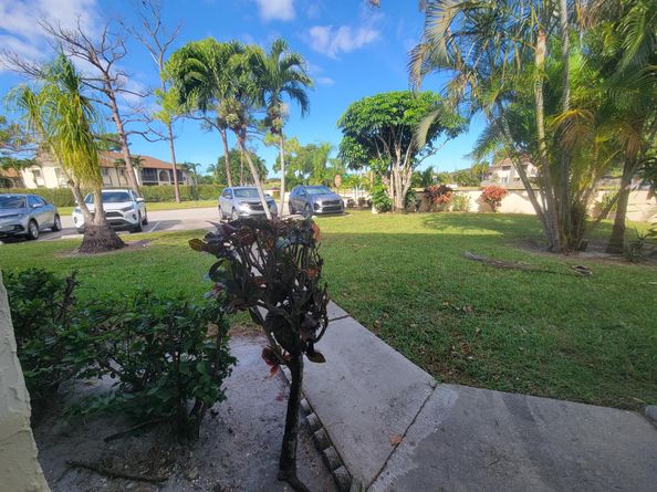 3530 Lazy Pine Way D1, Greenacres FL 33463