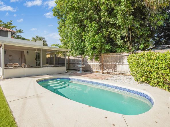 529 34th Street, West Palm Beach FL 33407