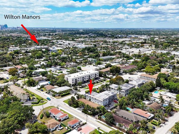 1581 NE 34th Ct 215, Oakland Park FL 33334