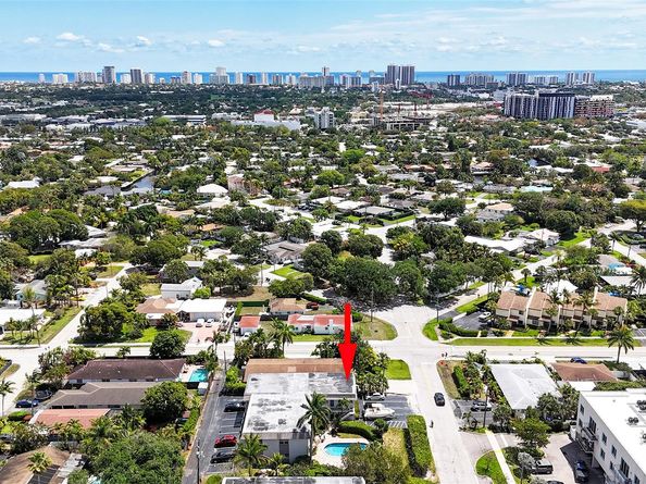 1581 NE 34th Ct 215, Oakland Park FL 33334