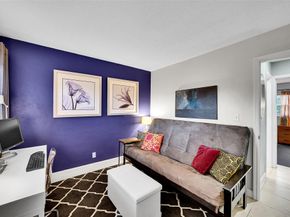 1581 NE 34th Ct 215, Oakland Park FL 33334