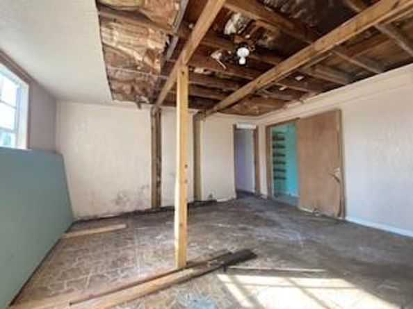 25 NW 50th Ave, Miami FL 33126