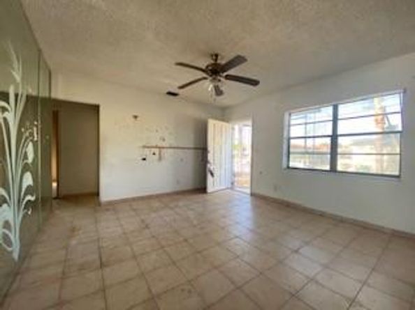 25 NW 50th Ave, Miami FL 33126