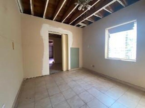 25 NW 50th Ave, Miami FL 33126