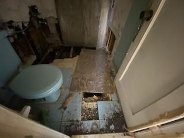 25 NW 50th Ave, Miami FL 33126