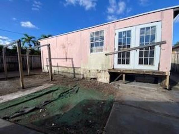 25 NW 50th Ave, Miami FL 33126