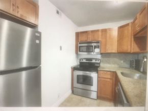 2840 NE 14th Street Cswy 408a, Pompano Beach FL 33062