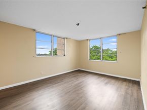 3300 W Rolling Hills Circle 610, Davie FL 33328