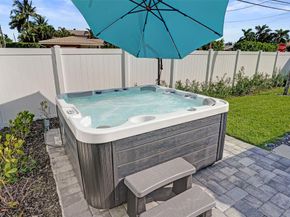 699 NE 70th St, Boca Raton FL 33487