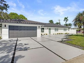 699 NE 70th St, Boca Raton FL 33487