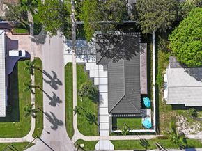 699 NE 70th St, Boca Raton FL 33487