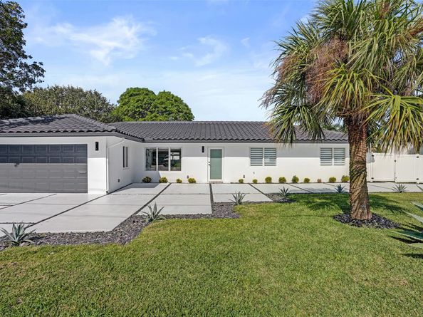 699 NE 70th St, Boca Raton FL 33487