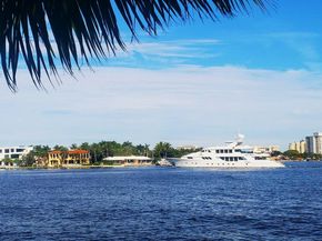 2617 Aqua Vista Blvd, Fort Lauderdale FL 33301