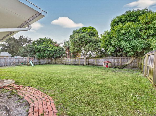 4368 Fuschia Circle N, Palm Beach Gardens FL 33410