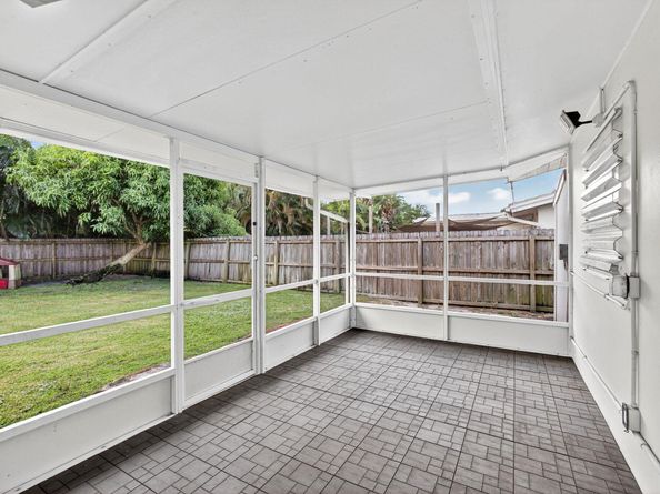 4368 Fuschia Circle N, Palm Beach Gardens FL 33410