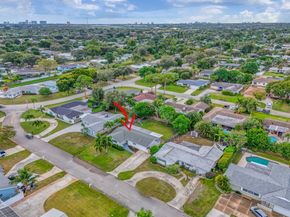 4368 Fuschia Circle N, Palm Beach Gardens FL 33410
