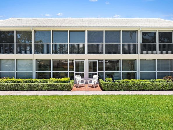 2 Church Lane 115116, North Palm Beach FL 33408