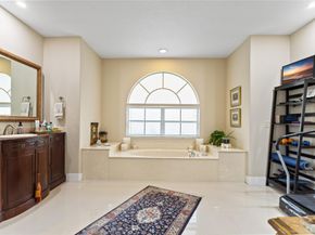 942 Windward Way, Weston FL 33327