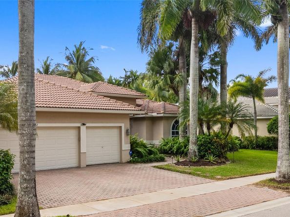 942 Windward Way, Weston FL 33327