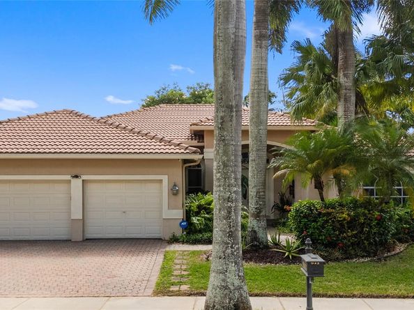 942 Windward Way, Weston FL 33327