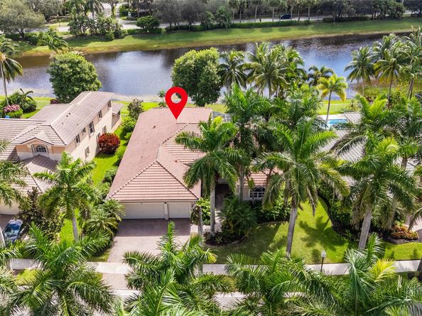 942 Windward Way, Weston FL 33327