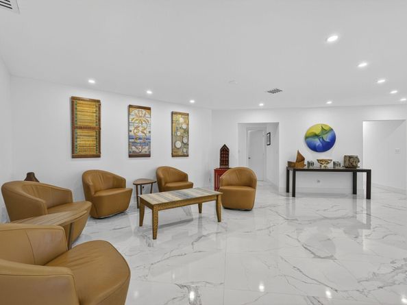 4 Woodbrook Circle, West Palm Beach FL 33401