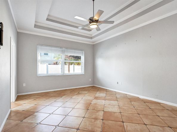 16757 NW 8th St, Pembroke Pines FL 33028