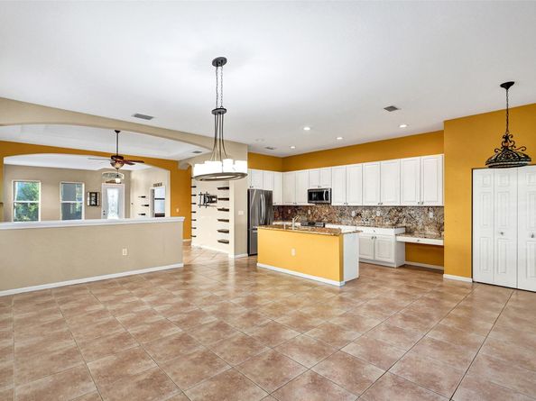 16757 NW 8th St, Pembroke Pines FL 33028