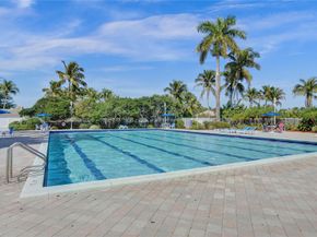 16757 NW 8th St, Pembroke Pines FL 33028